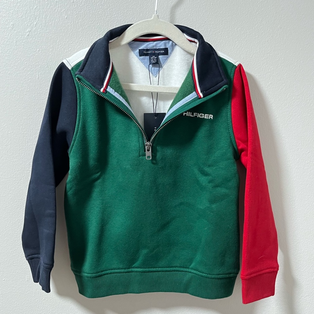Tommy Hilfiger Kids color block, mock-neck, half zip sweatshirt. XS (4-5).